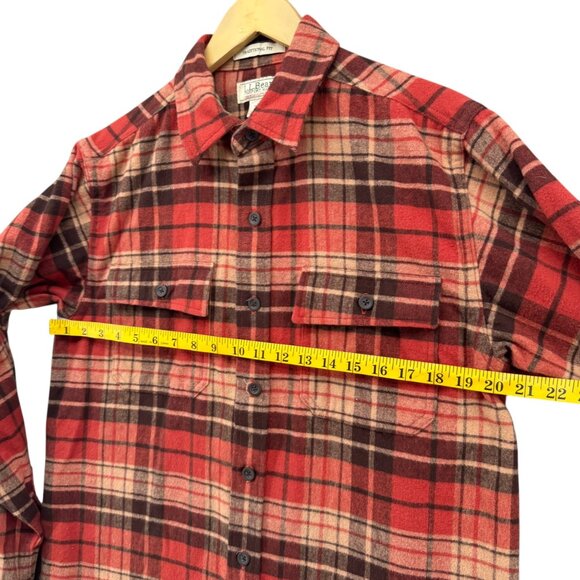 LL Bean Chamois Cloth Flannel Shirt Mens Red Plaid Long Sleeve Heavyweight Sz M - Picture 9 of 10